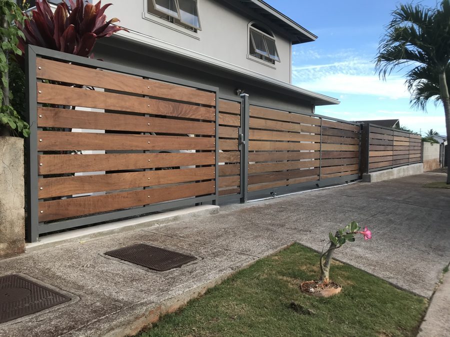 Horizontal slat driveway gate DFW