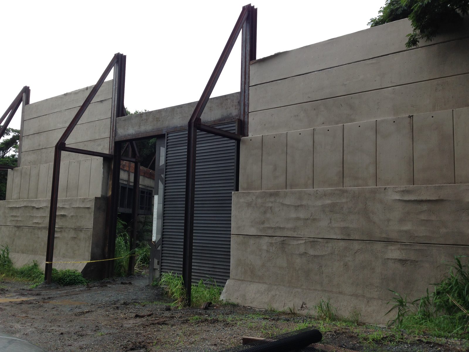 Jurassic World concrete wall and steel gate fabricated by PADDCO