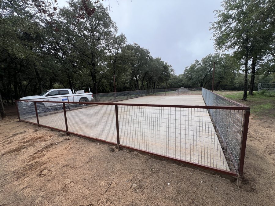 Top rail pipe fence DFW Texas ranch